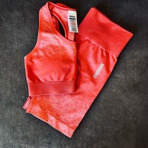 GYMSHARK small Ombré Red set!